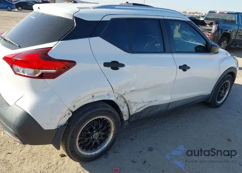 2018 Nissan Kicks S из США, поврежденный, VIN 3N1CP5CU1JL506982
